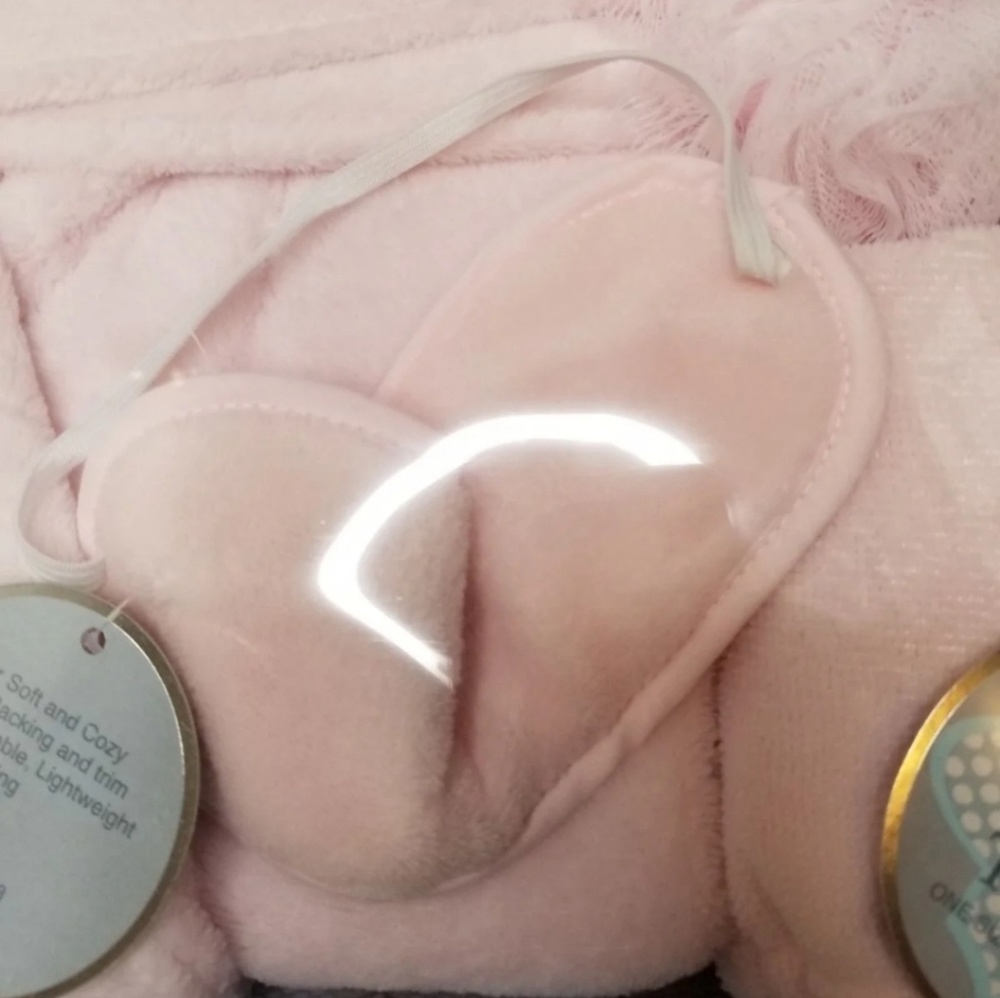 Northpoint Hotel Spa Collection Gift Set Robe - Picture 6 of 8